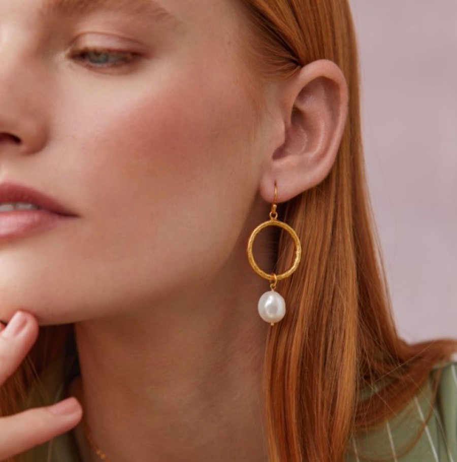 La Maison Earrings | Margot Hoop Pearl Earrings In Freshwater Pearl - La Maison