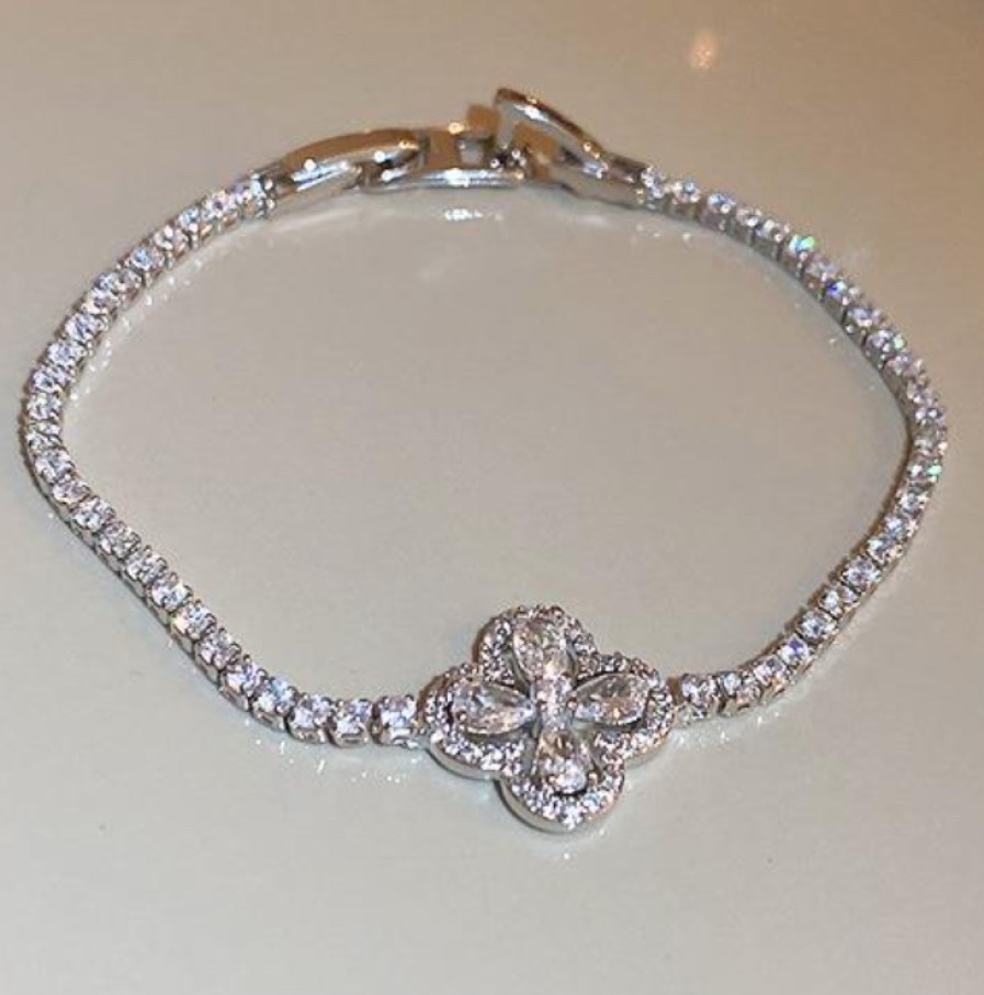 La Maison Bracelets | Envy Cubic Zirconia Clover Bracelet In Silver - La Maison