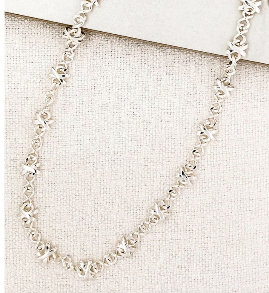 La Maison Necklaces | Short Silver Cross Design Necklace - La Maison