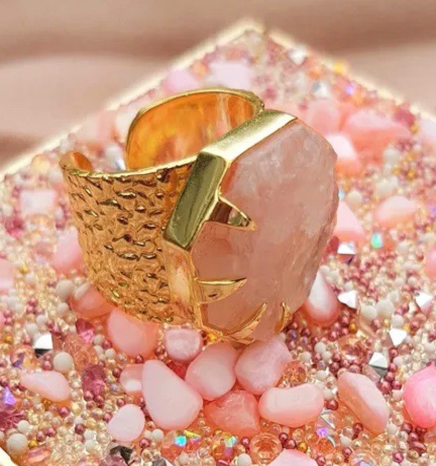 La Maison Rings | Hold On' Rose Quartz Gold Statement Ring - La Maison