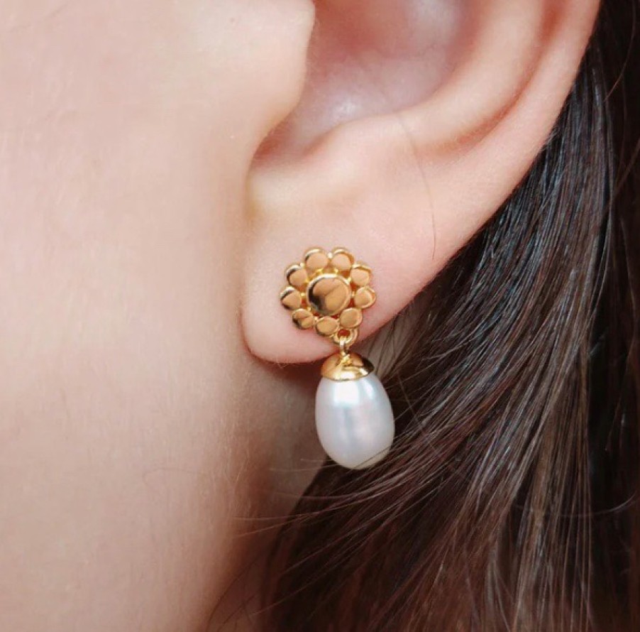 La Maison Earrings | Azuni Drop Pearl And Flower Stud Earrings - La Maison